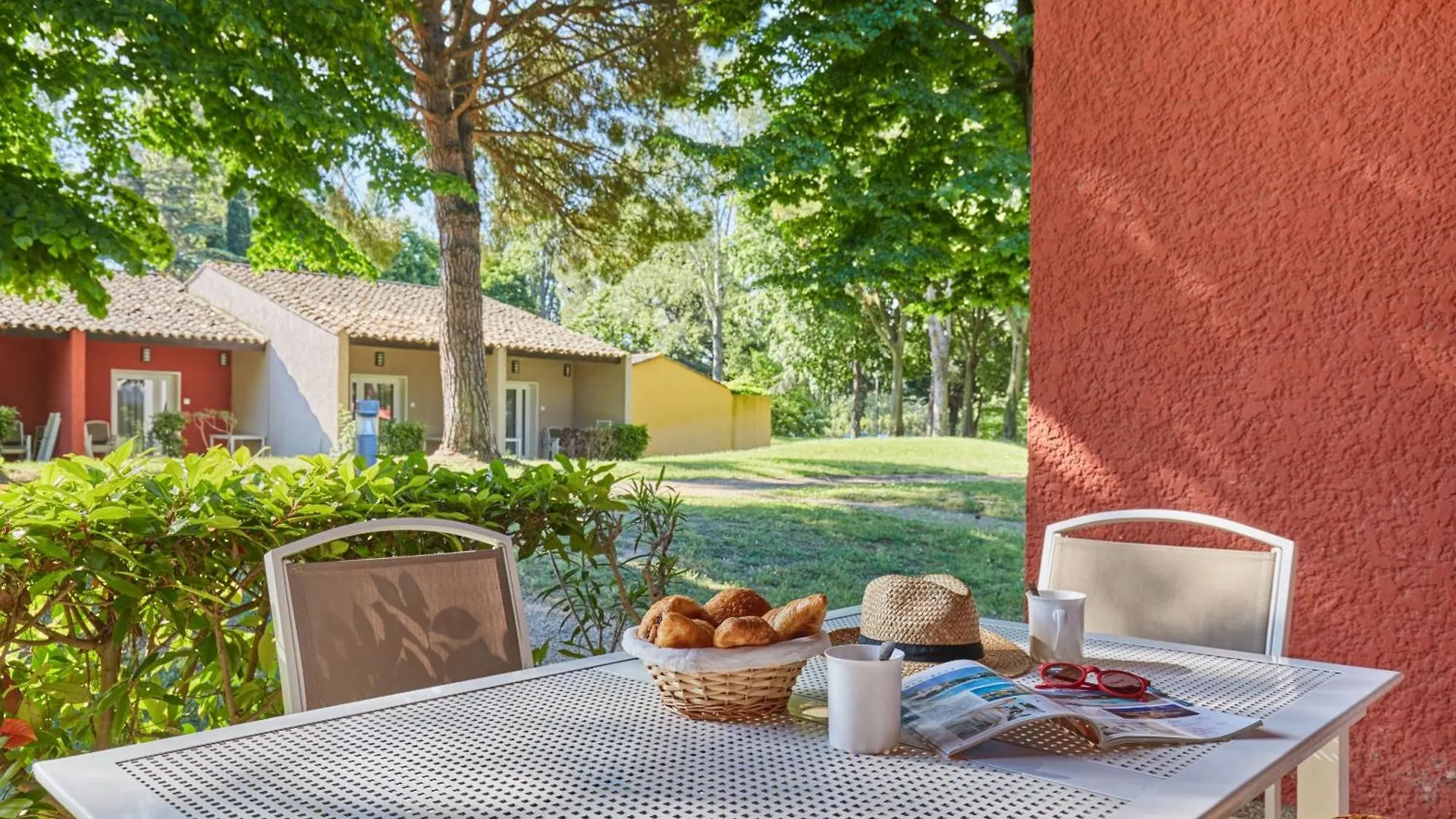 Résidence Odalys Le Village Camarguais Les Gardians Arles France