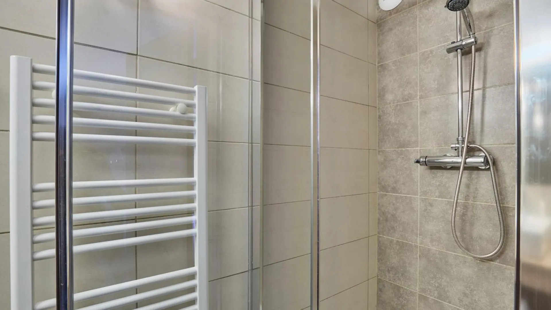 **** Appart hôtel Résidence Odalys Le Village Camarguais Les Gardians Arles France