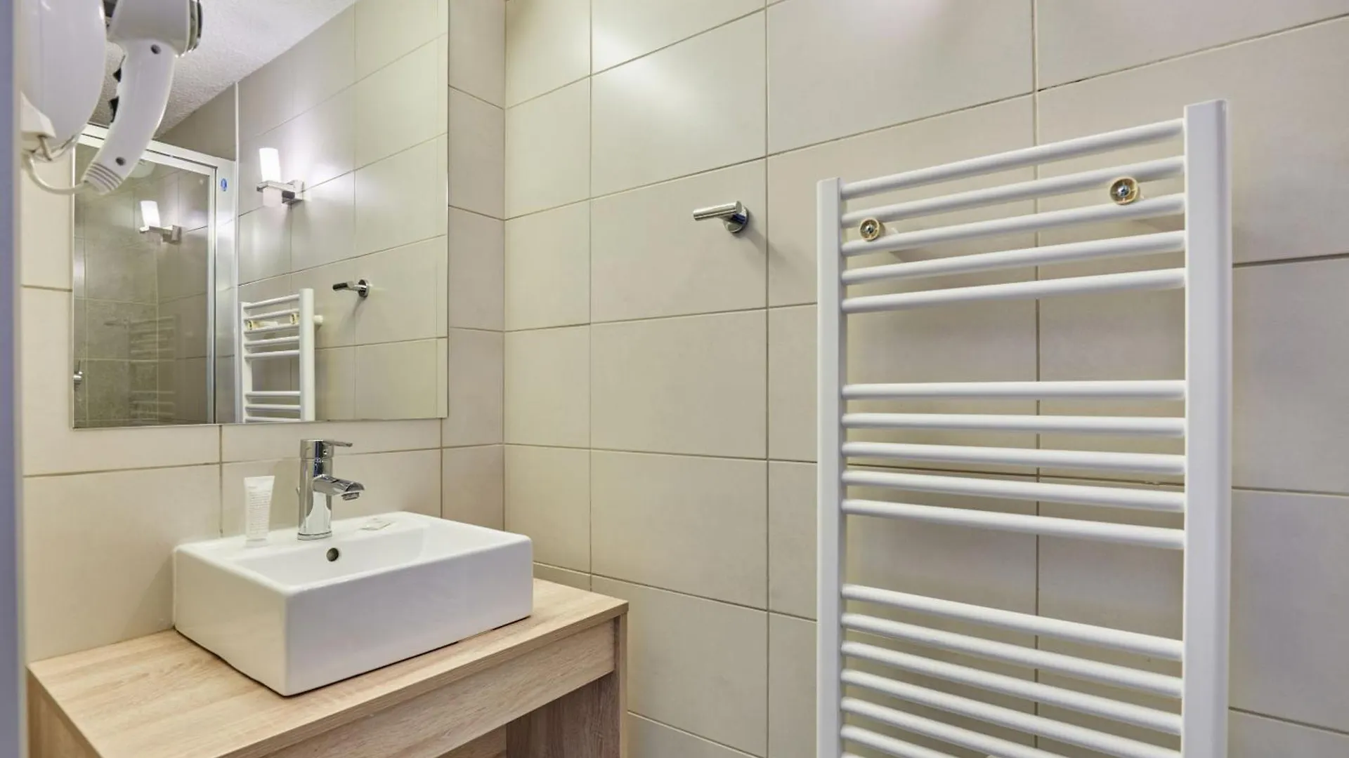 Residence Odalys Le Village Camarguais Les Gardians Arles 4*,  France