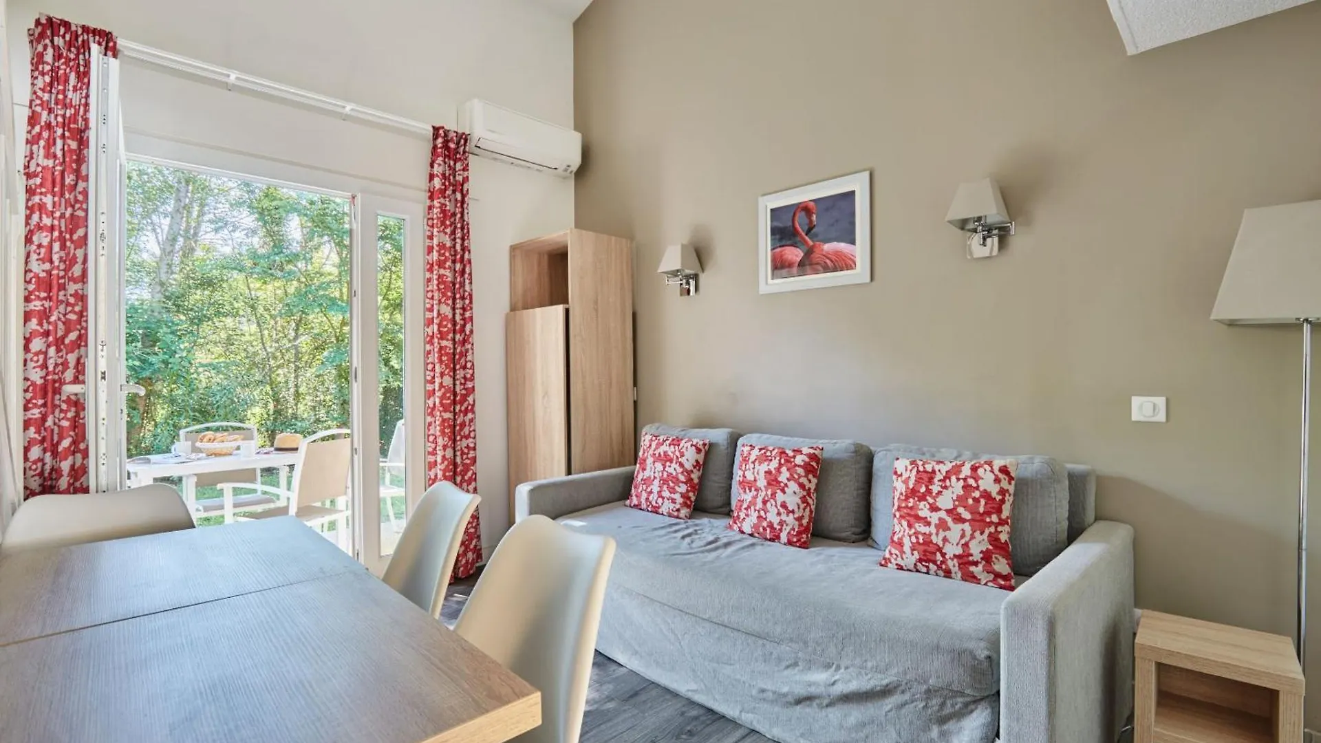 Residence Odalys Le Village Camarguais Les Gardians Arles 4*,  France