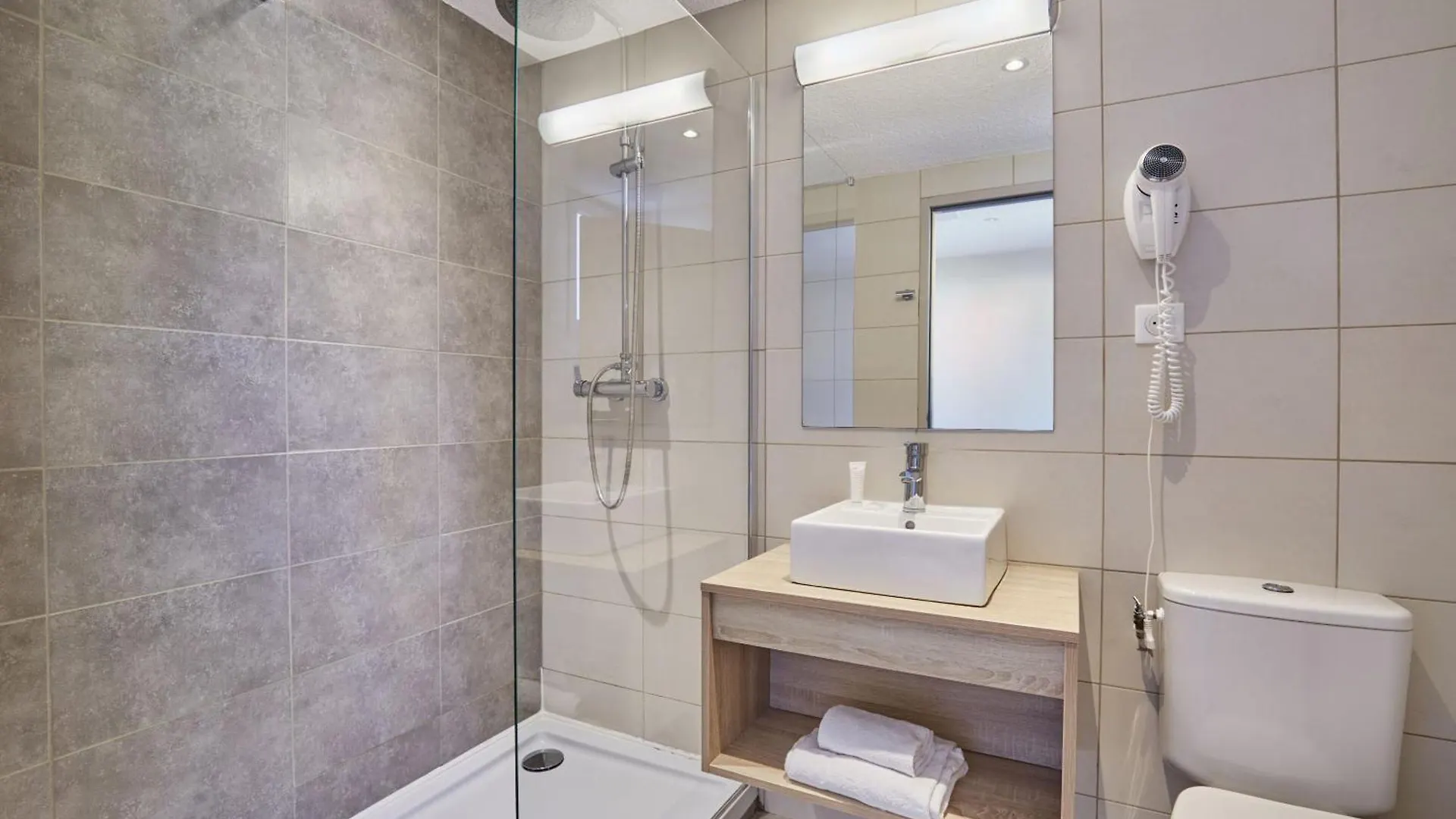 Aparthotel Residence Odalys Le Village Camarguais Les Gardians Arles