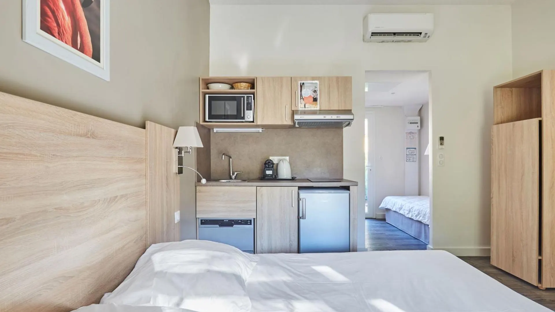 Residence Odalys Le Village Camarguais Les Gardians Arles Aparthotel