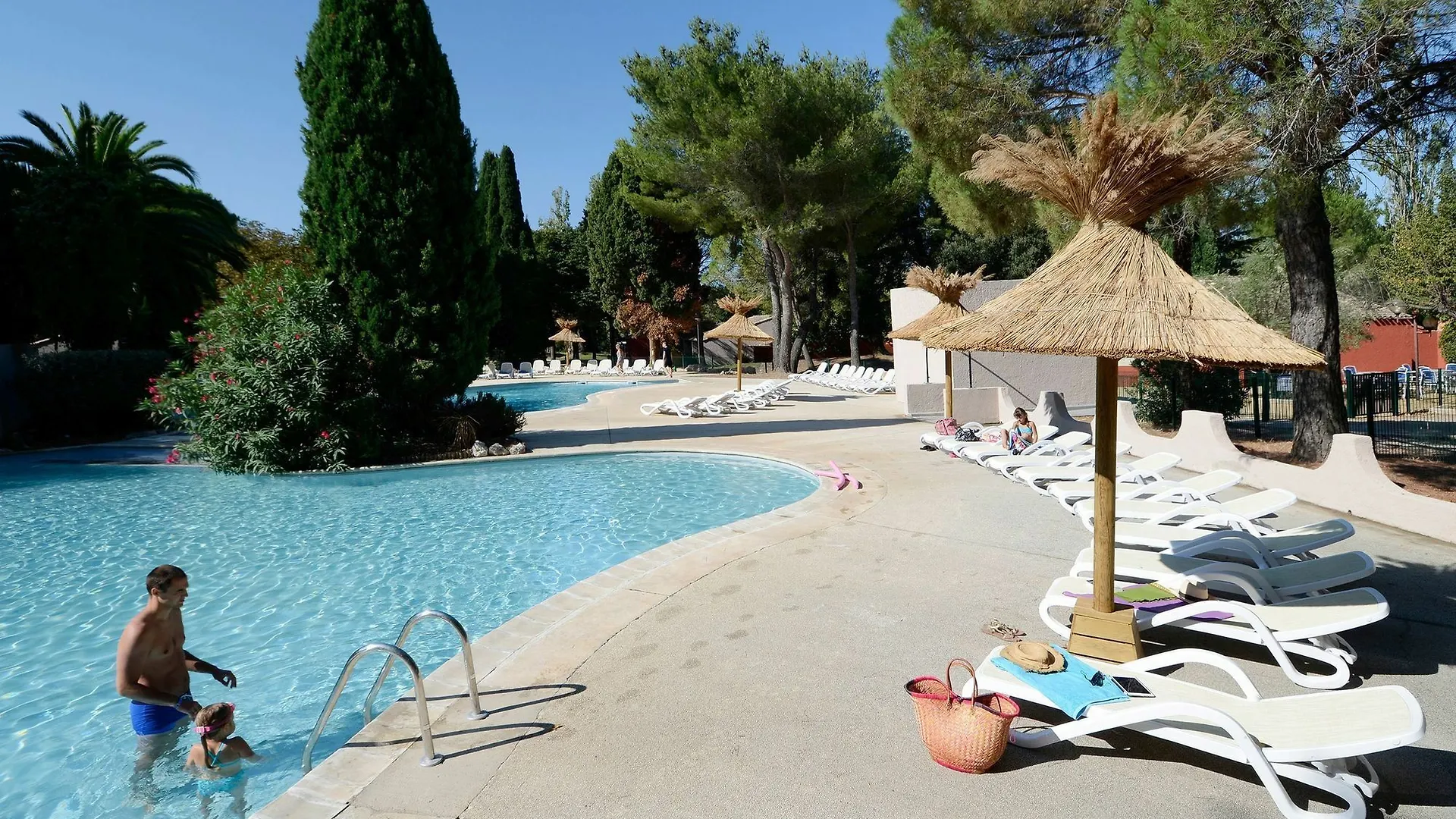 Résidence Odalys Le Village Camarguais Les Gardians Arles Appart hôtel