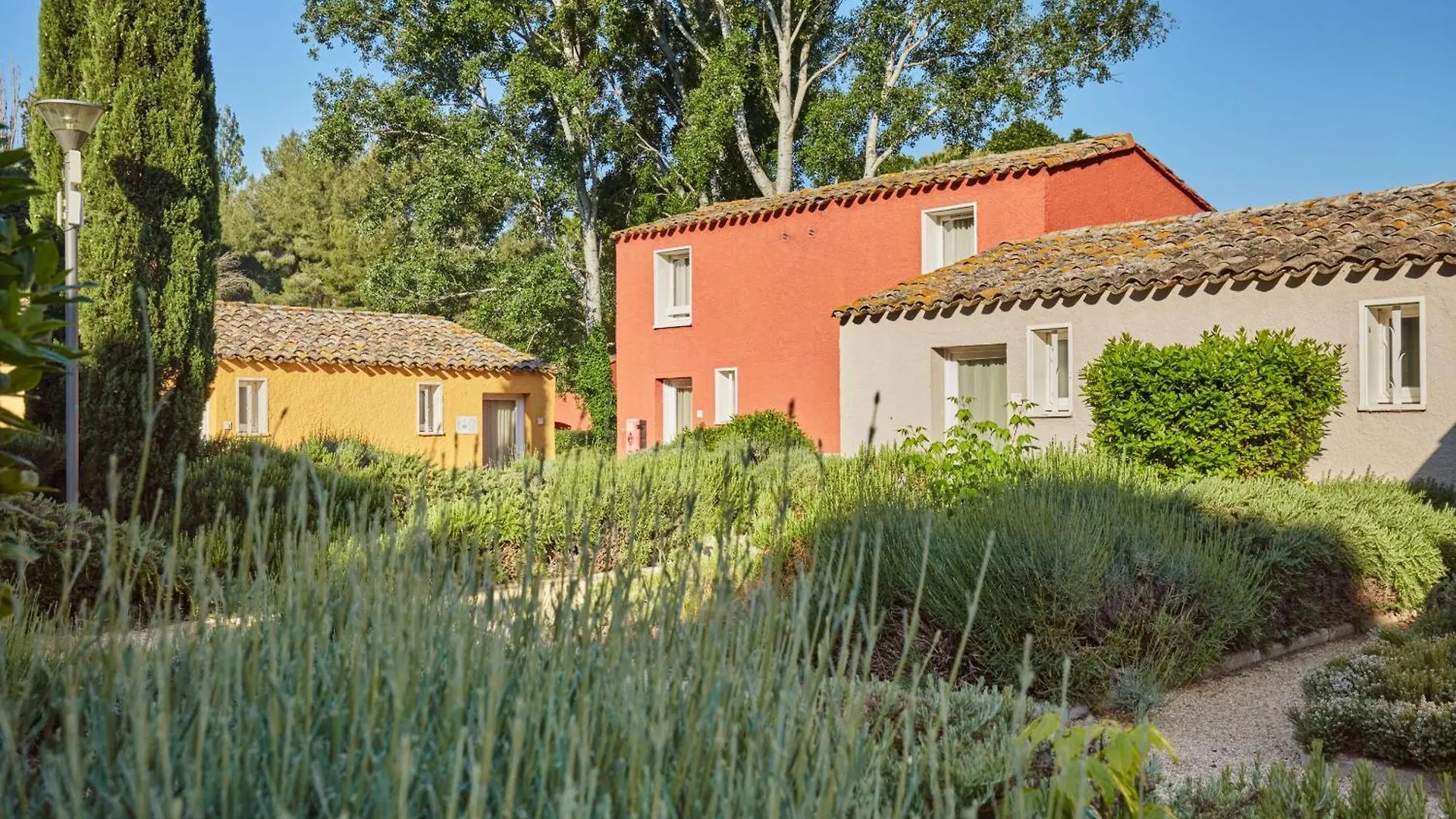 Aparthotel Residence Odalys Le Village Camarguais Les Gardians Arles