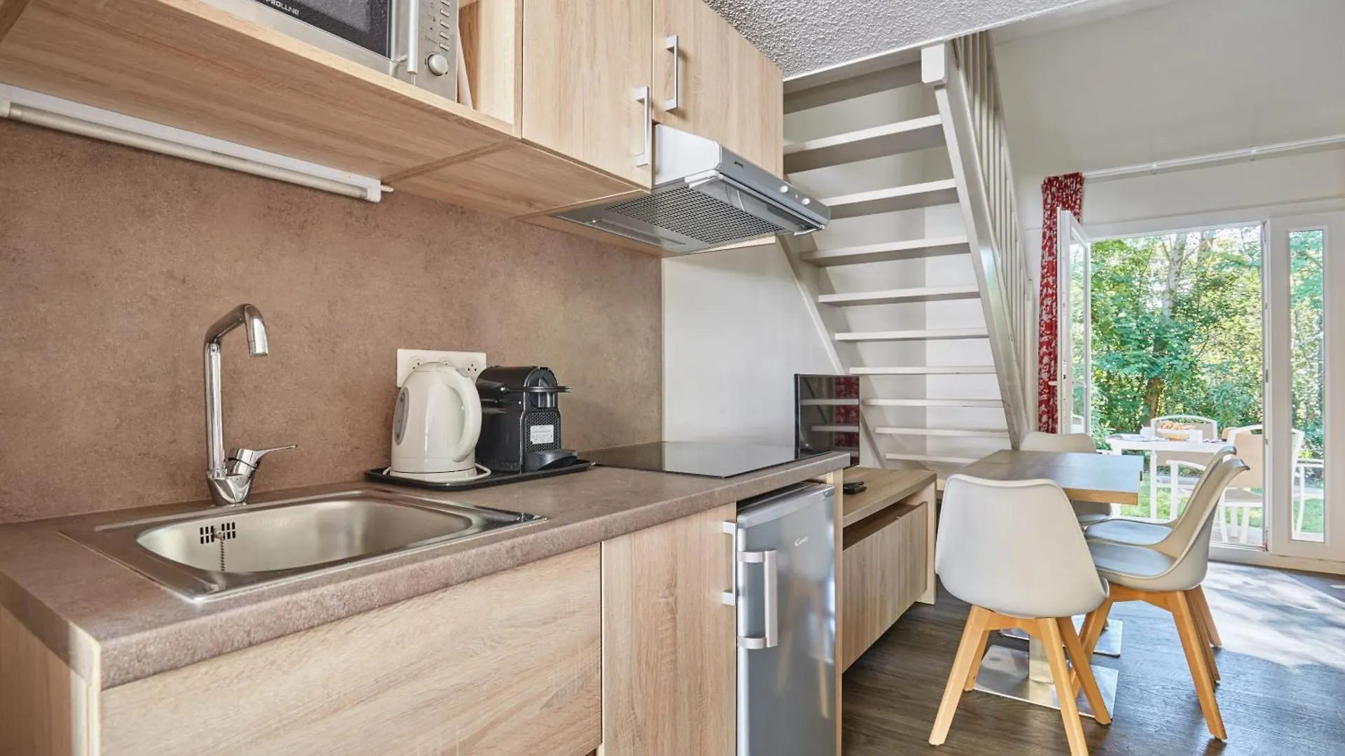 Residence Odalys Le Village Camarguais Les Gardians Arles Aparthotel