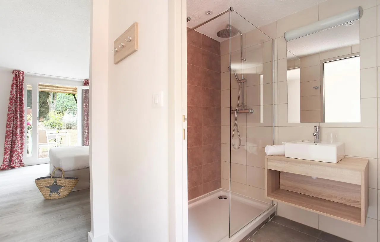 Residence Odalys Le Village Camarguais Les Gardians Arles Aparthotel